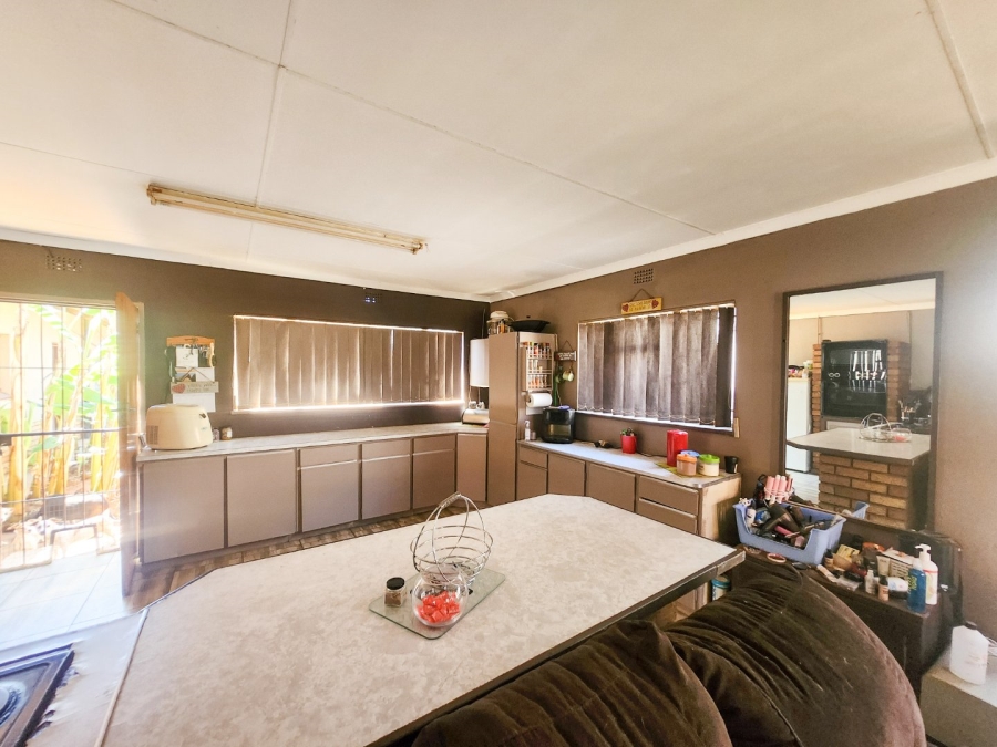 4 Bedroom Property for Sale in Stilfontein Ext 4 North West